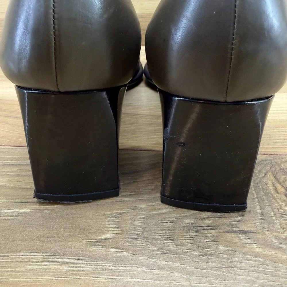 Bally Vintage 90's Pumps Fandera Olive 8 M Square Toe‎ Cap Toe Career Minimalist